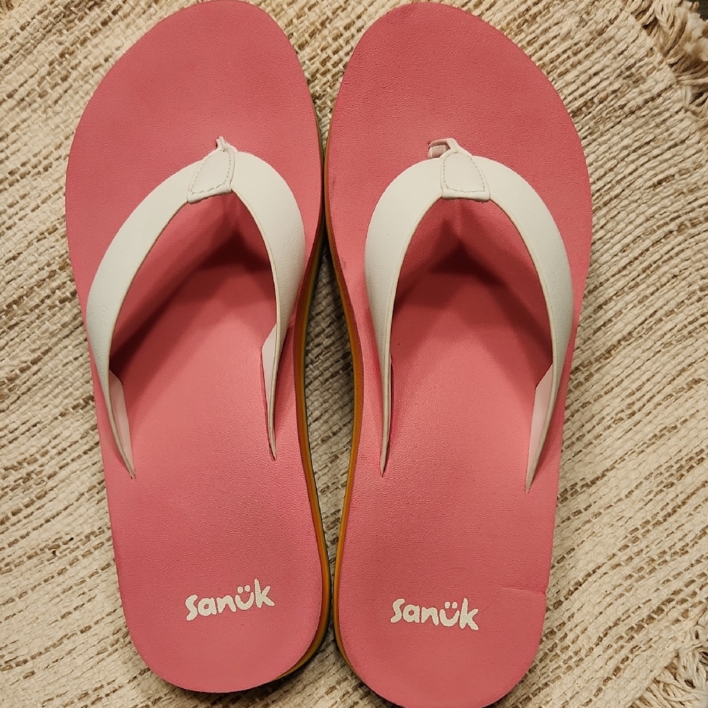 Sanuk Women's Pink and White PLATFORM Sandals
